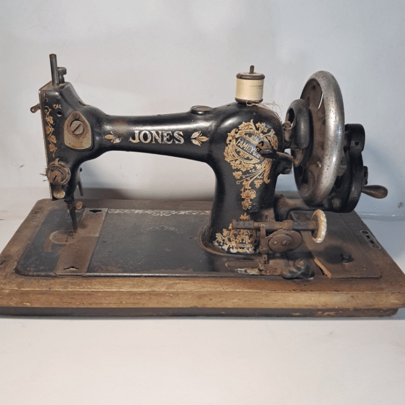 hand crank sewing machine